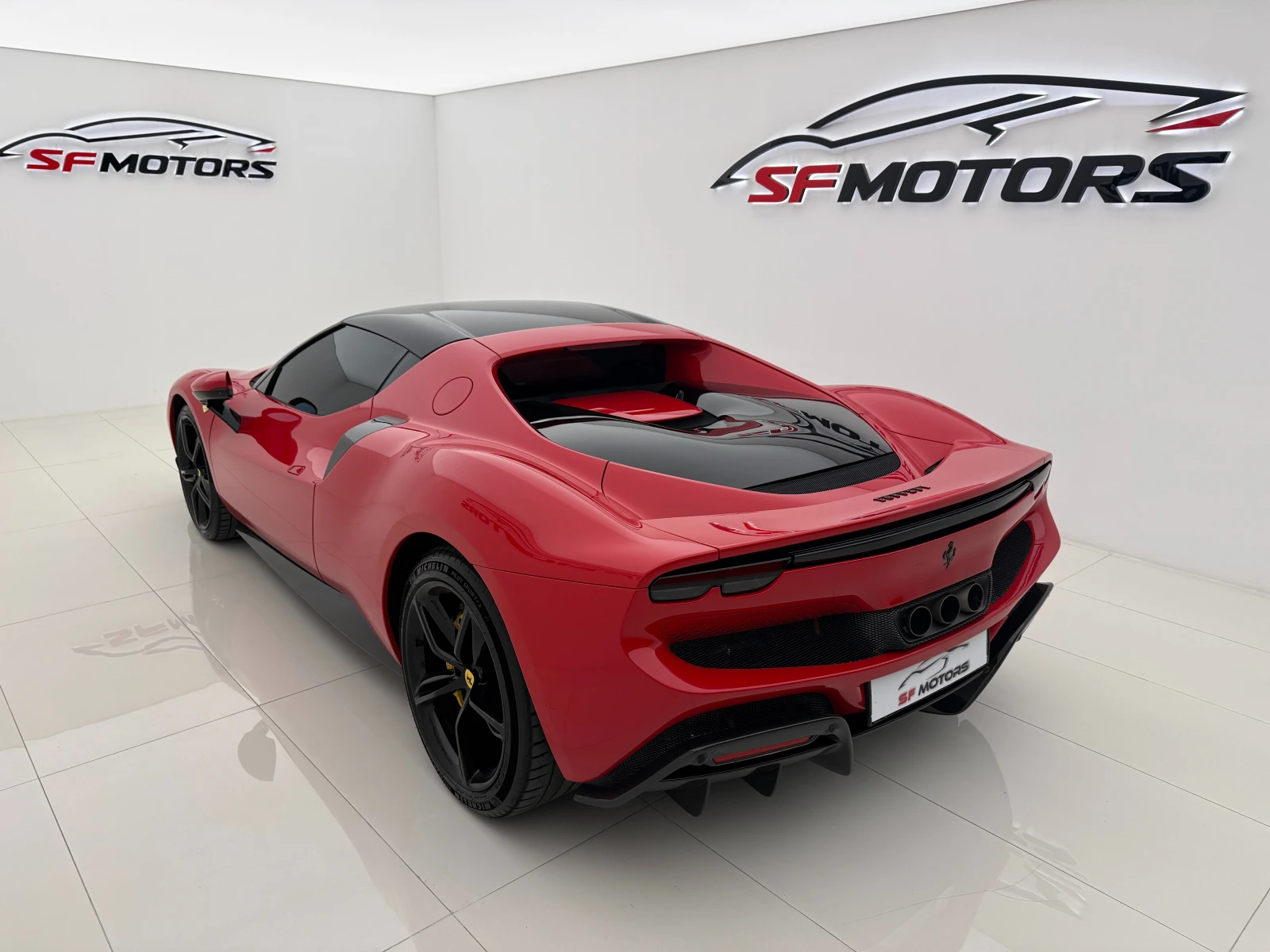 Ferrari 296GTB FULL CARBON/AKRAPOVIC, снимка 6 - Автомобили и джипове - 55187846