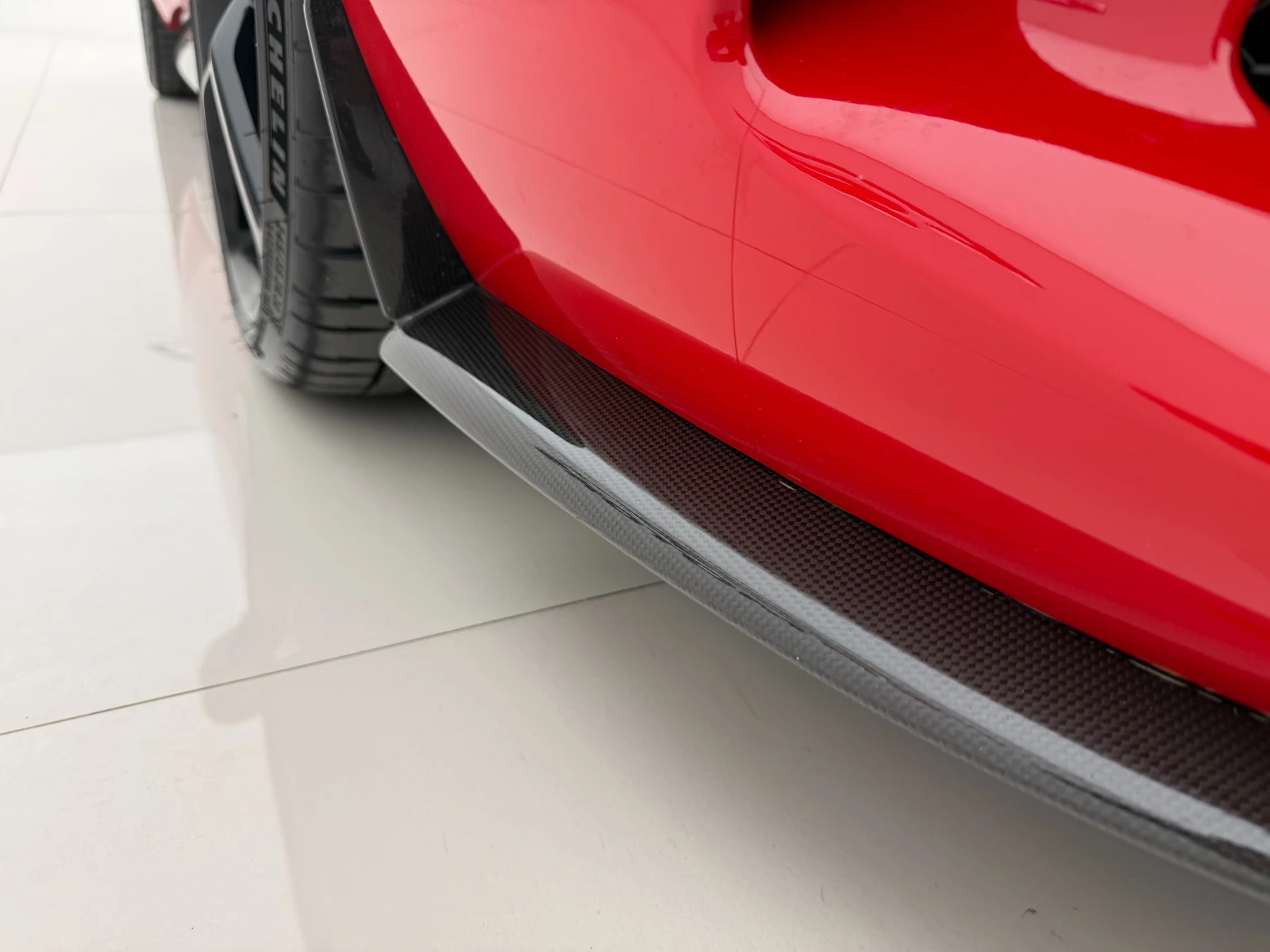 Ferrari 296GTB FULL CARBON/AKRAPOVIC, снимка 17 - Автомобили и джипове - 55187846