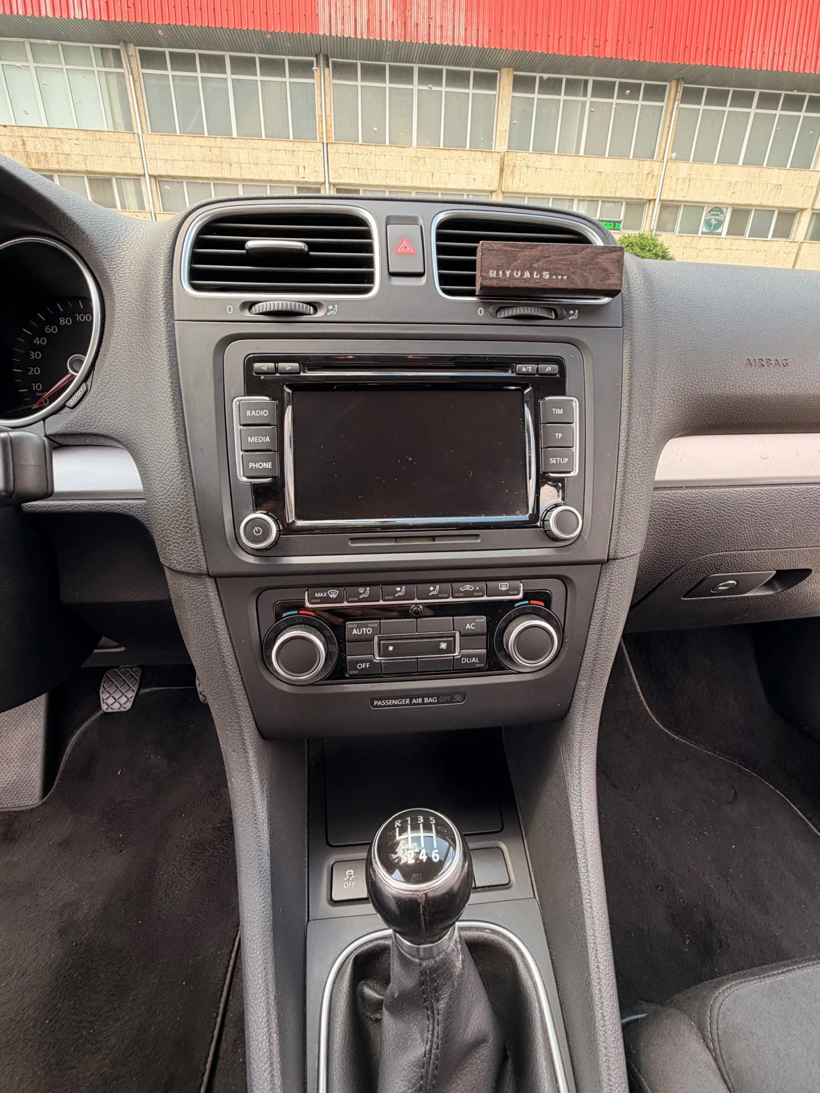 VW Golf 1.4 TSI 122 к.с., снимка 15 - Автомобили и джипове - 55318409