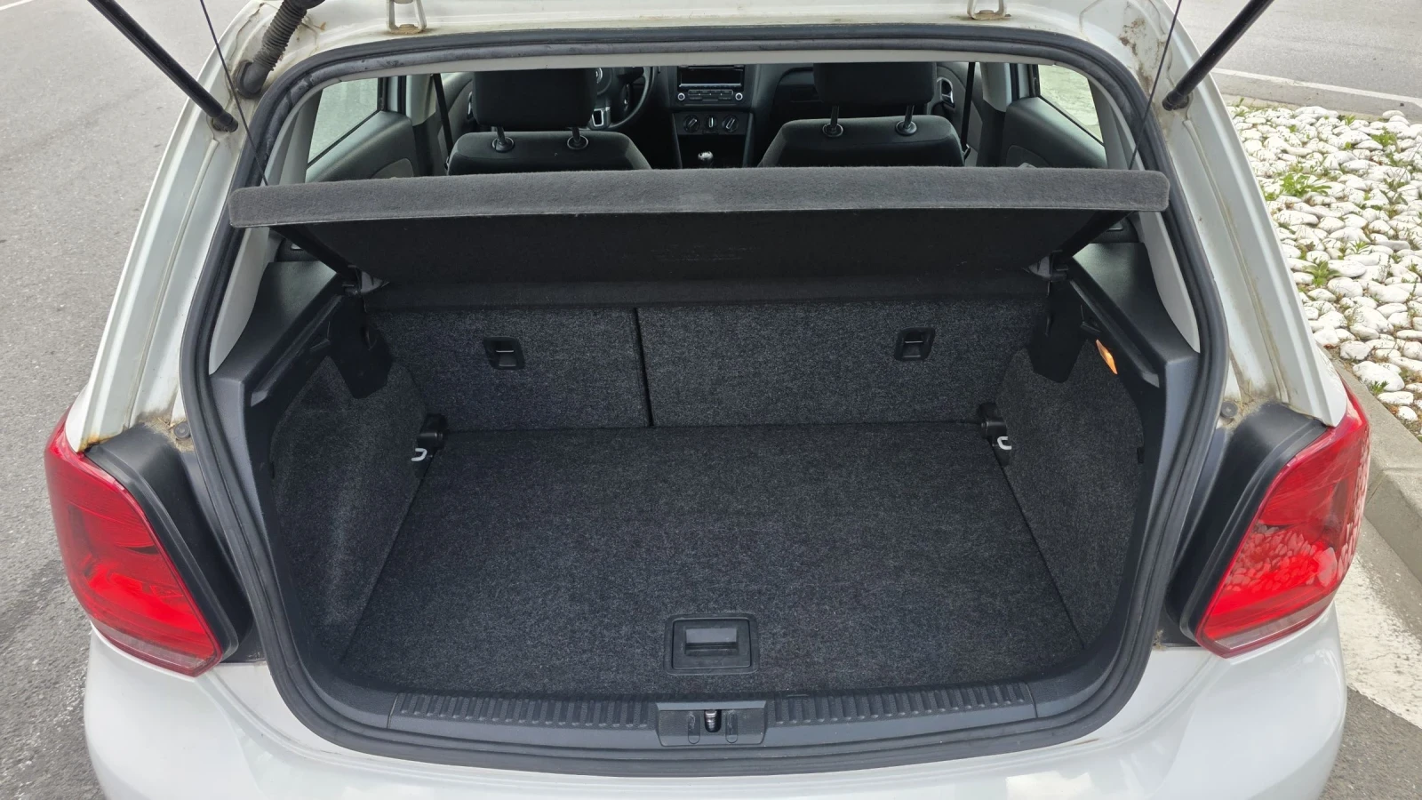 VW Polo 1.2 Климатик , снимка 8 - Автомобили и джипове - 55319976