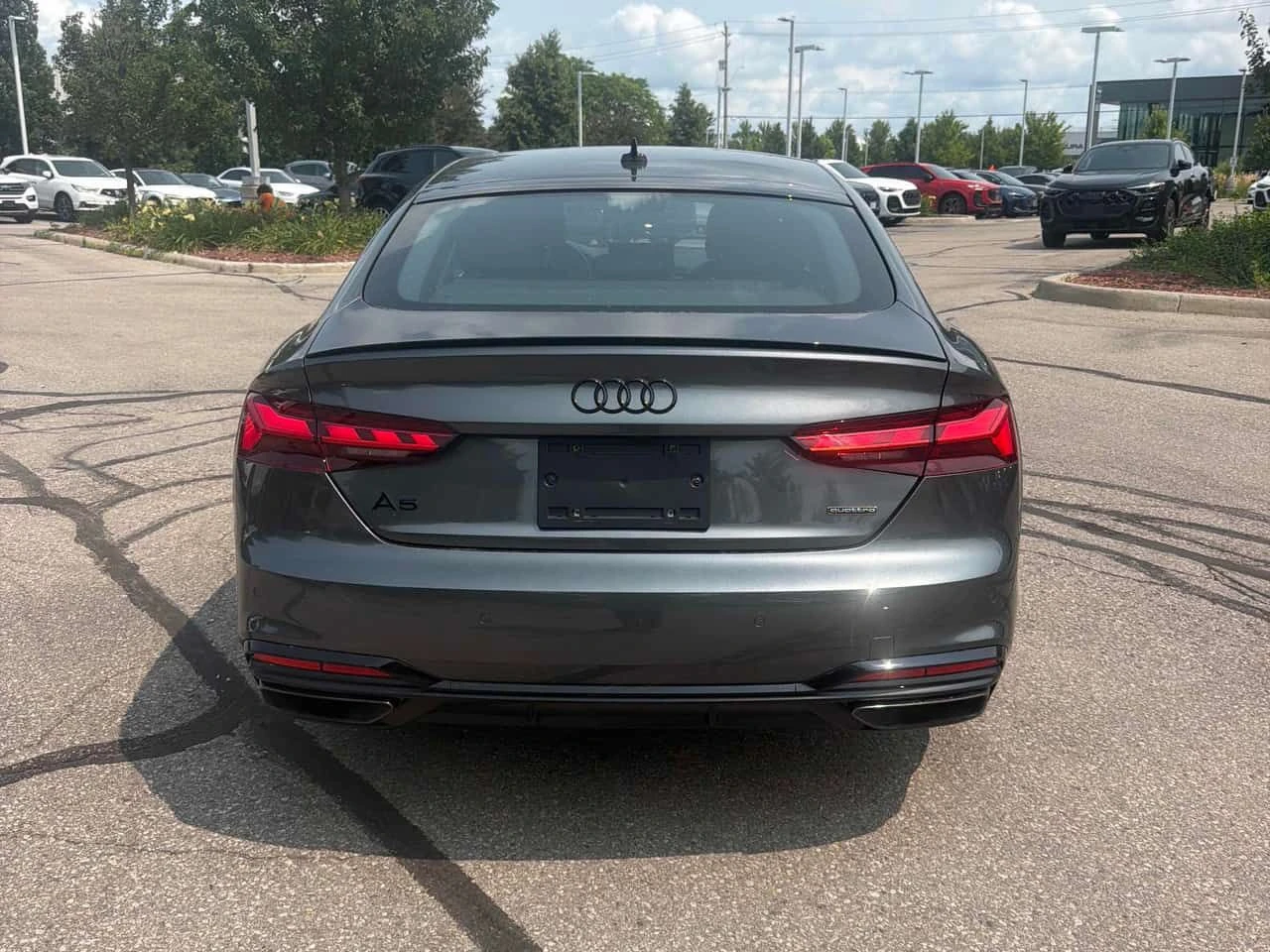 Audi A5 * Progressiv * CARFAX * БЕЗ ПЪРВОНАЧАЛНА ВНОСКА, снимка 4 - Автомобили и джипове - 55470751