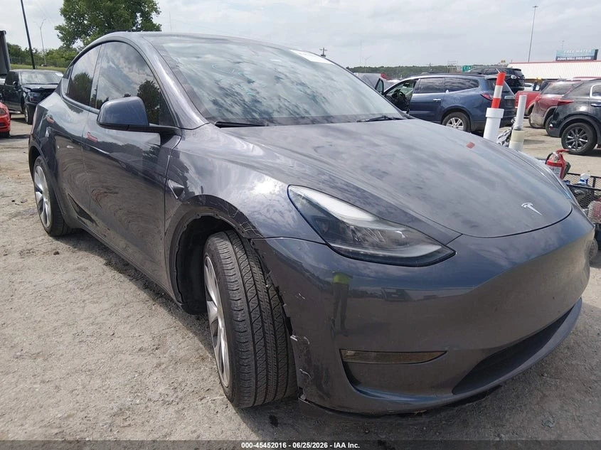 Tesla Model Y DUAL* MOTOR* AWD* LONG* RANGE* , снимка 2 - Автомобили и джипове - 55588704