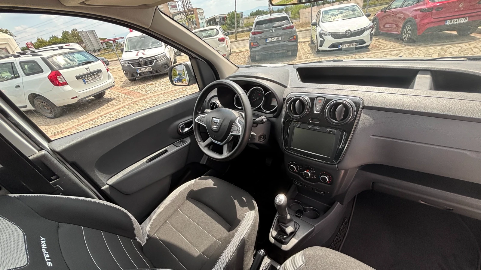 Dacia Dokker Stepway TCe 102 к.с. бензин Stop & Start BVM6, снимка 10 - Автомобили и джипове - 55596118