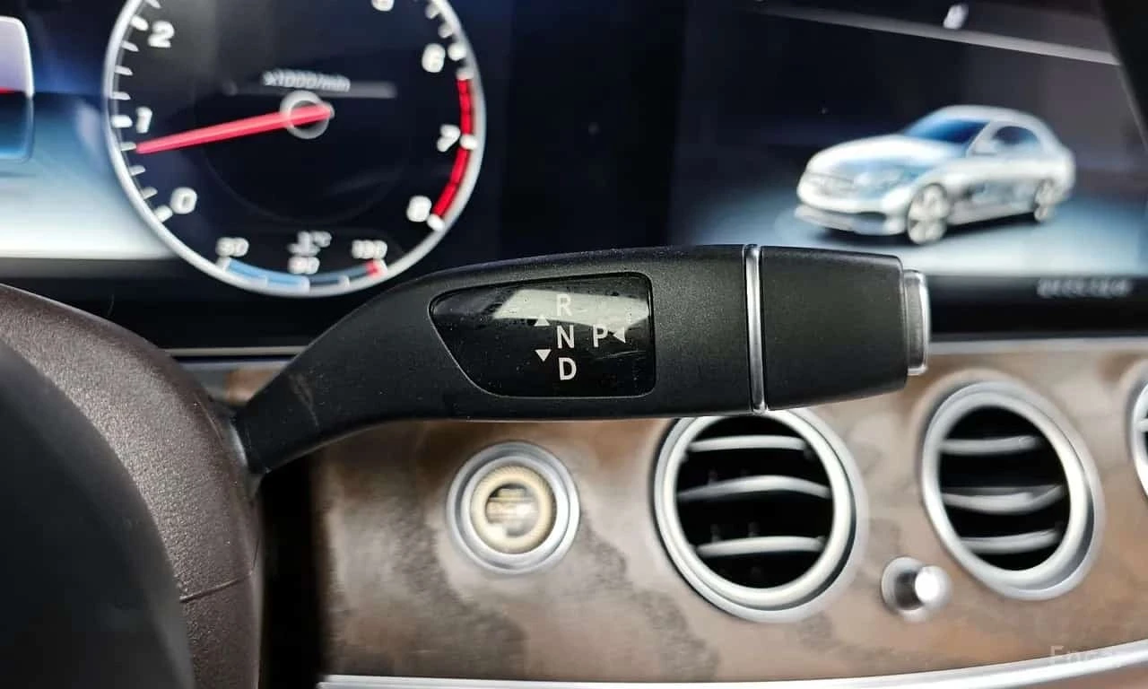 Mercedes-Benz E 300 * E300 4MATIC Exclusive *  | Mobile.bg � ����������� 9