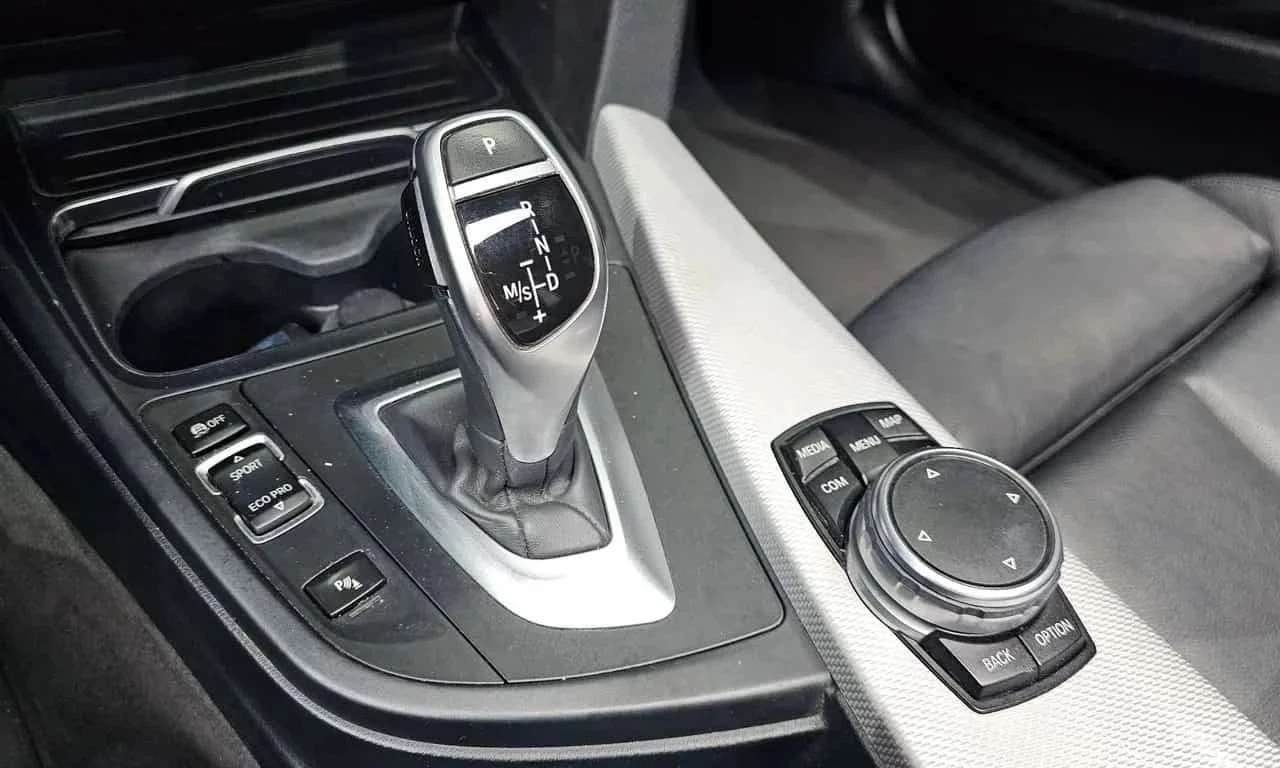 BMW 330, снимка 9 - Автомобили и джипове - 56685811