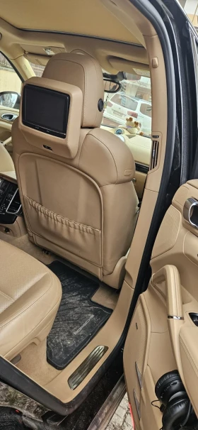 Porsche Cayenne GTS Поръчков Вакум Обдухване LED PANORAMA - 39000 € / 76277.37 лв. - 86324124 8