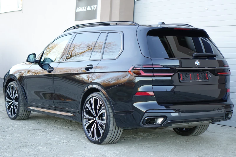 BMW X7 M-PAKET PRO* xDRIVE * M 23* CRYSTAL LIGHTS* * , снимка 8 - Автомобили и джипове - 45711443