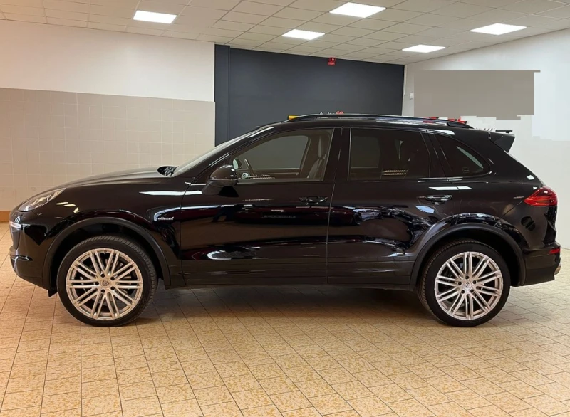 Porsche Cayenne 3.0 V6 Diesel, снимка 2 - Автомобили и джипове - 47282951