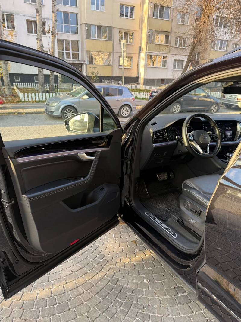 VW Touareg R-LINE ГАРАНЦИЯ, снимка 6 - Автомобили и джипове - 47993776