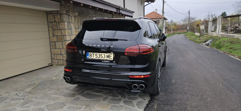 Porsche Cayenne GTS Поръчков Вакум Обдухване LED PANORAMA, снимка 3 - Автомобили и джипове - 53205492