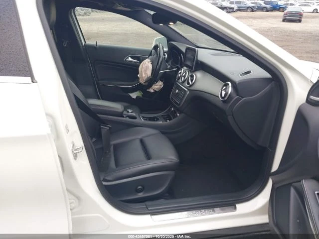 Mercedes-Benz GLA 250 КУПИ СЕГА* КЛИП* CARFAX * БЕЗ ПЪРВОНАЧАЛНА ВНОСКА - изображение 10