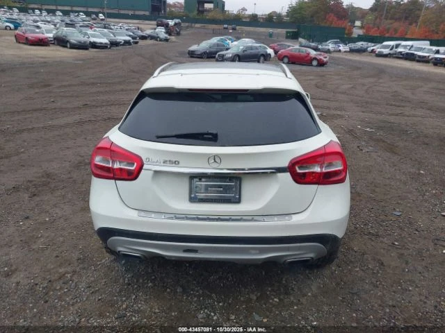 Mercedes-Benz GLA 250 КУПИ СЕГА* КЛИП* CARFAX * БЕЗ ПЪРВОНАЧАЛНА ВНОСКА - изображение 9