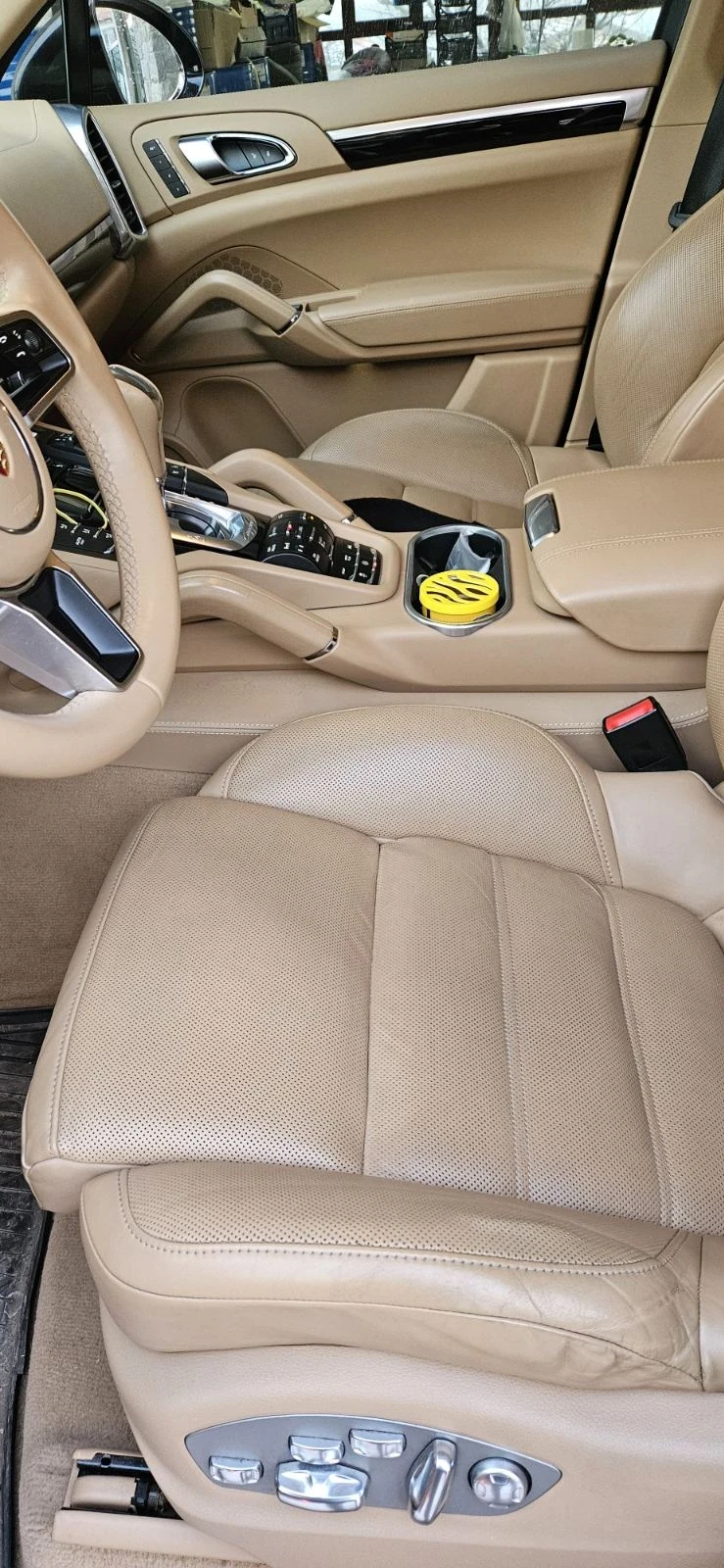 Porsche Cayenne GTS Поръчков Вакум Обдухване LED PANORAMA, снимка 7 - Автомобили и джипове - 53205492