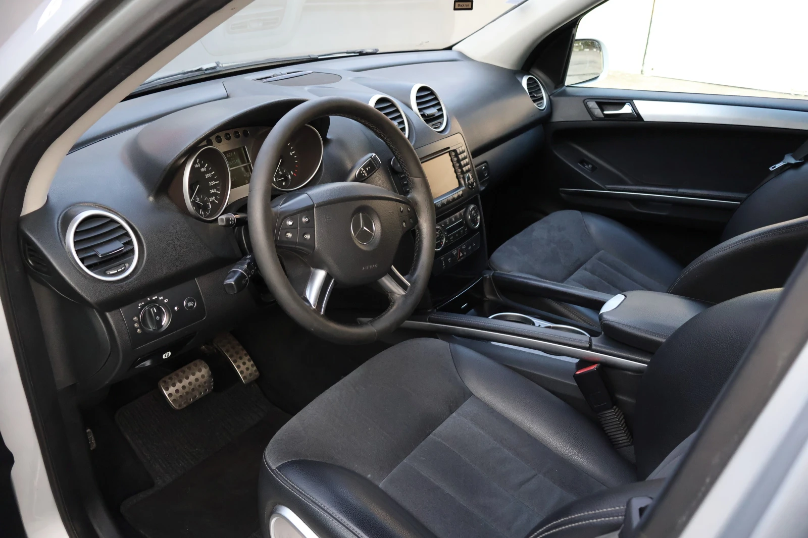 Mercedes-Benz ML 320 4Matic Sport - изображение 10