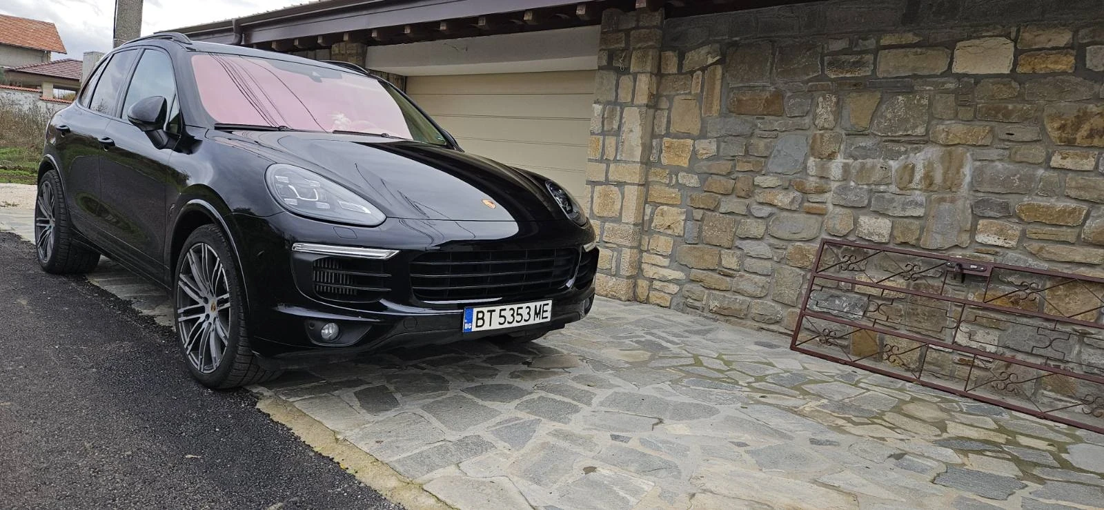 Porsche Cayenne GTS Поръчков Вакум Обдухване LED PANORAMA - изображение 2