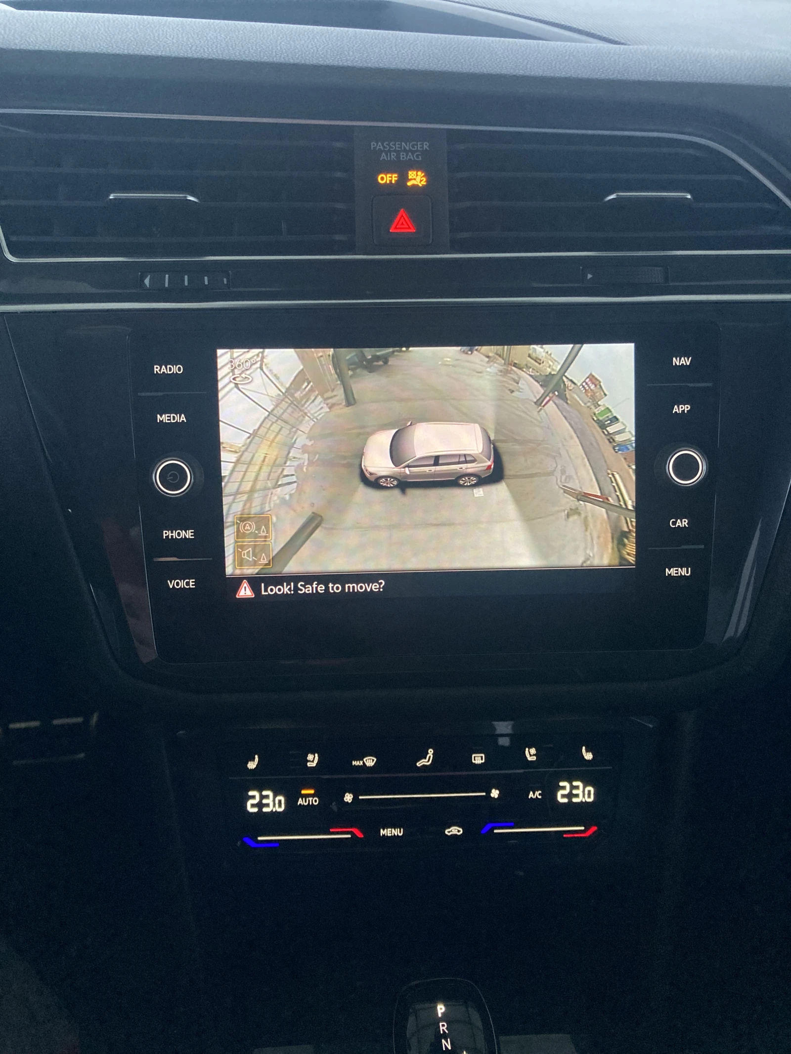 VW Tiguan R-line, снимка 12 - Автомобили и джипове - 54362116