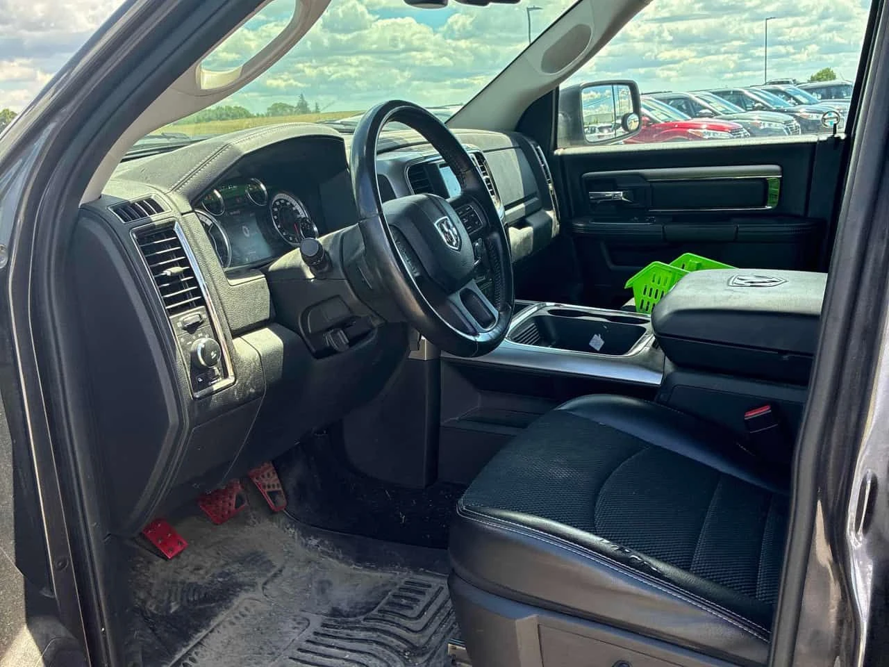 Dodge RAM 1500 * Sport * АВТОКРЕДИТ БЕЗ ПЪРВОНАЧАЛНА ВНОСКА* , снимка 5 - Автомобили и джипове - 55027226