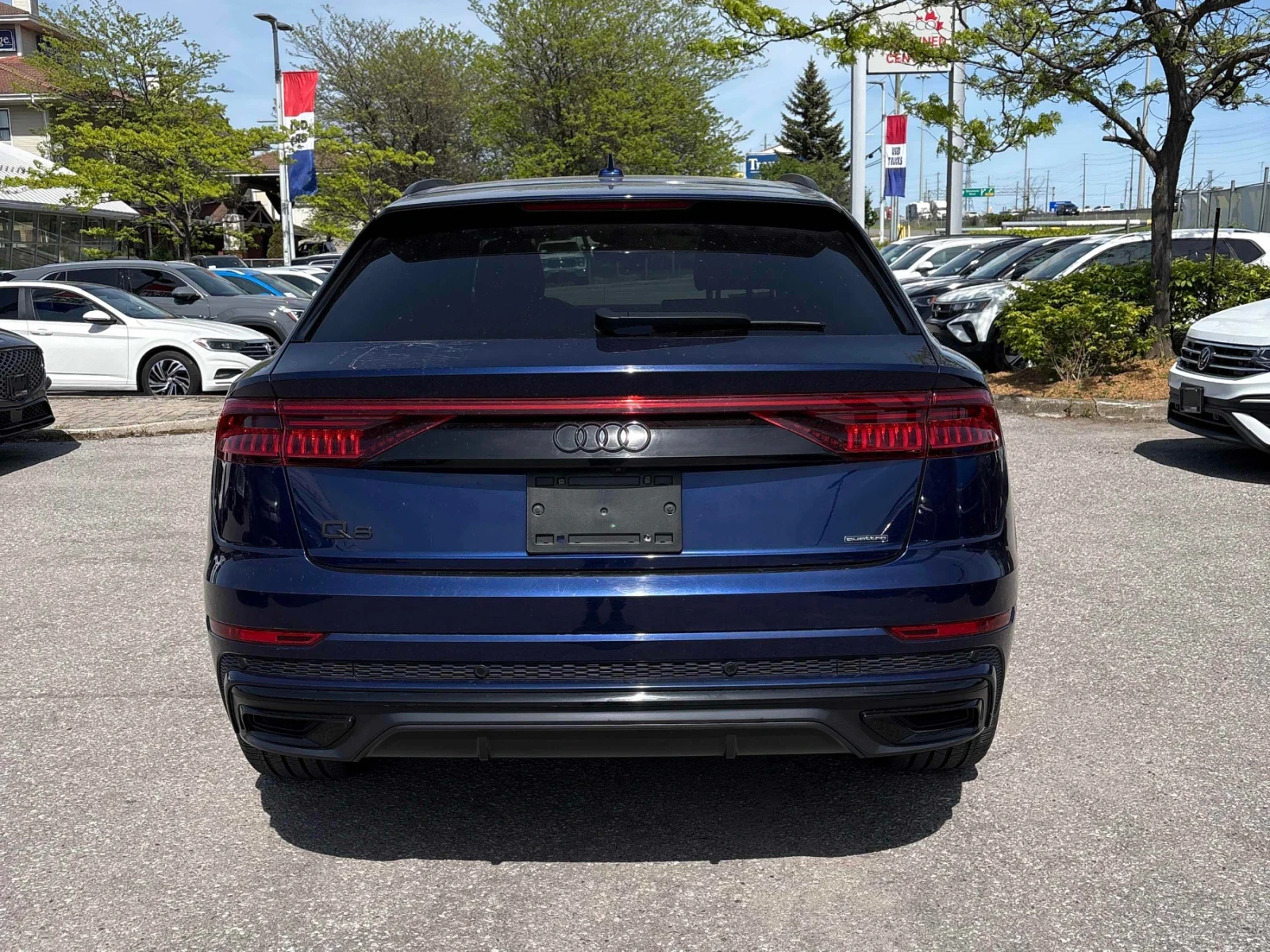 Audi Q8 PROGRESSIV / PANORAMA / CARFAX, снимка 4 - Автомобили и джипове - 55186220