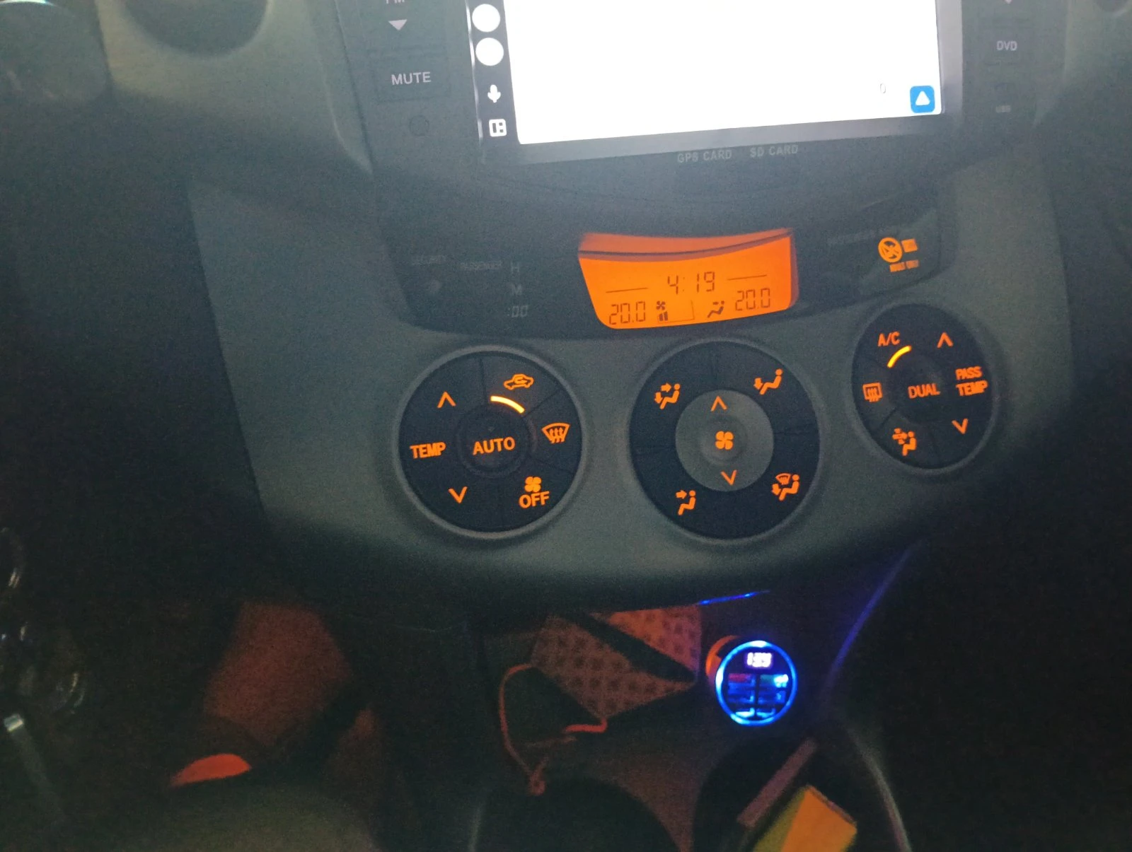 Toyota Rav4, снимка 9 - Автомобили и джипове - 55697542