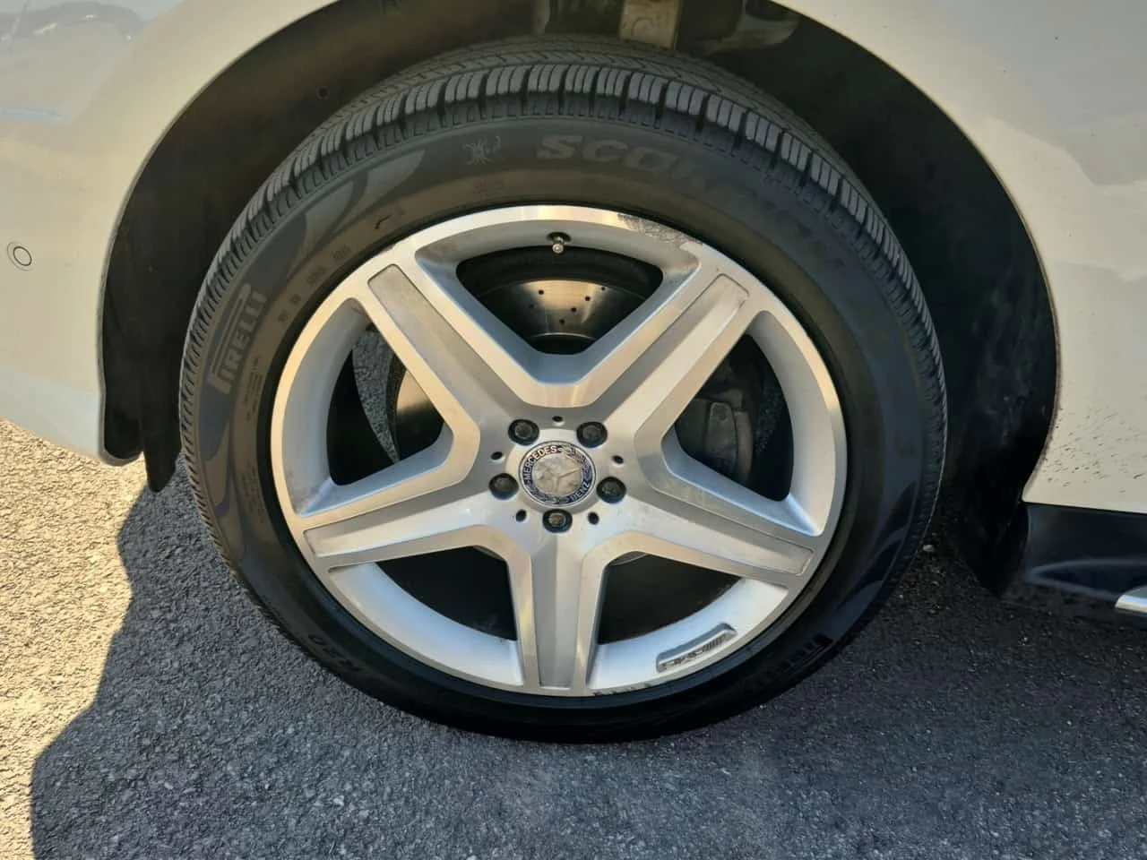Mercedes-Benz ML 350 D * AIRMATIC * 360 * CARFAX * , снимка 5 - Автомобили и джипове - 56194448