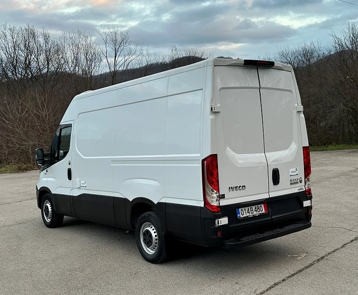 Iveco Daily 35S16* ХЛАДИЛЕН-32* Hi-MATIC* КЛИМА, снимка 5 - Бусове и автобуси - 48325312