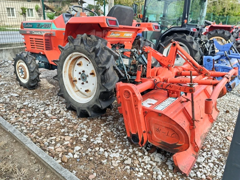 Трактор Kubota L1-205 20к.с. 4WD с фреза ДЖЕЙ ТРЕЙДИНГ, снимка 4 - Селскостопанска техника - 47226782