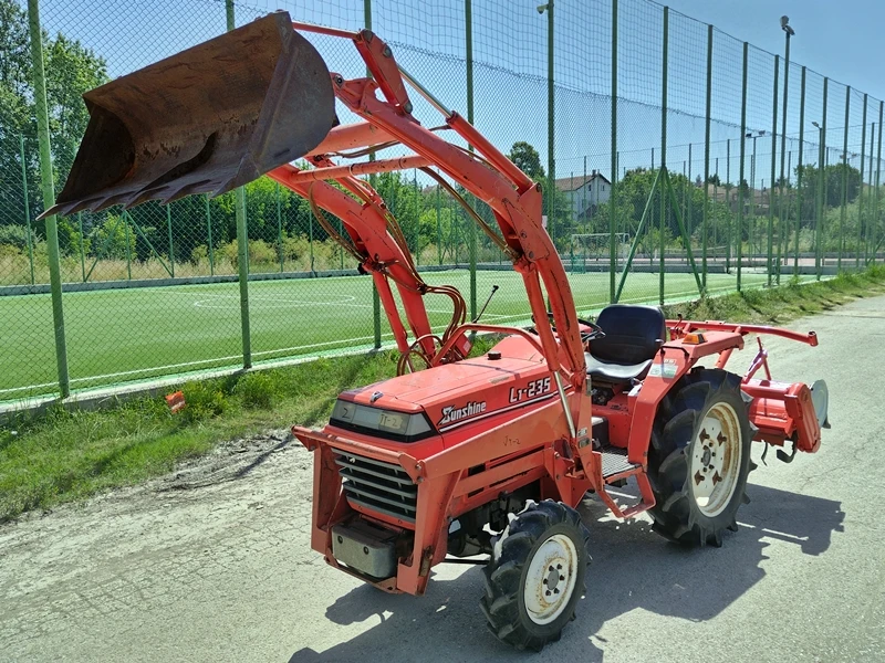 Трактор Kubota L1-205 20к.с. 4WD с фреза ДЖЕЙ ТРЕЙДИНГ - изображение 10