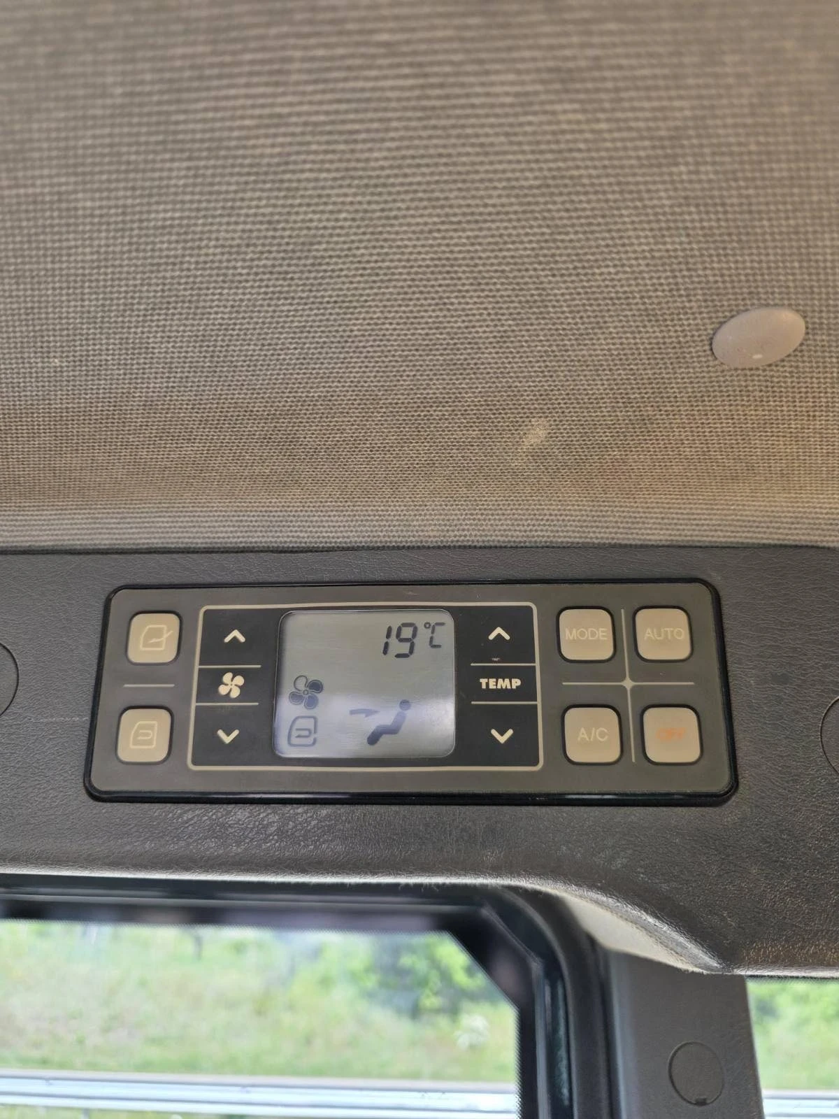 Челен товарач Hyundai HL 770-9A, снимка 12 - Индустриална техника - 54359804
