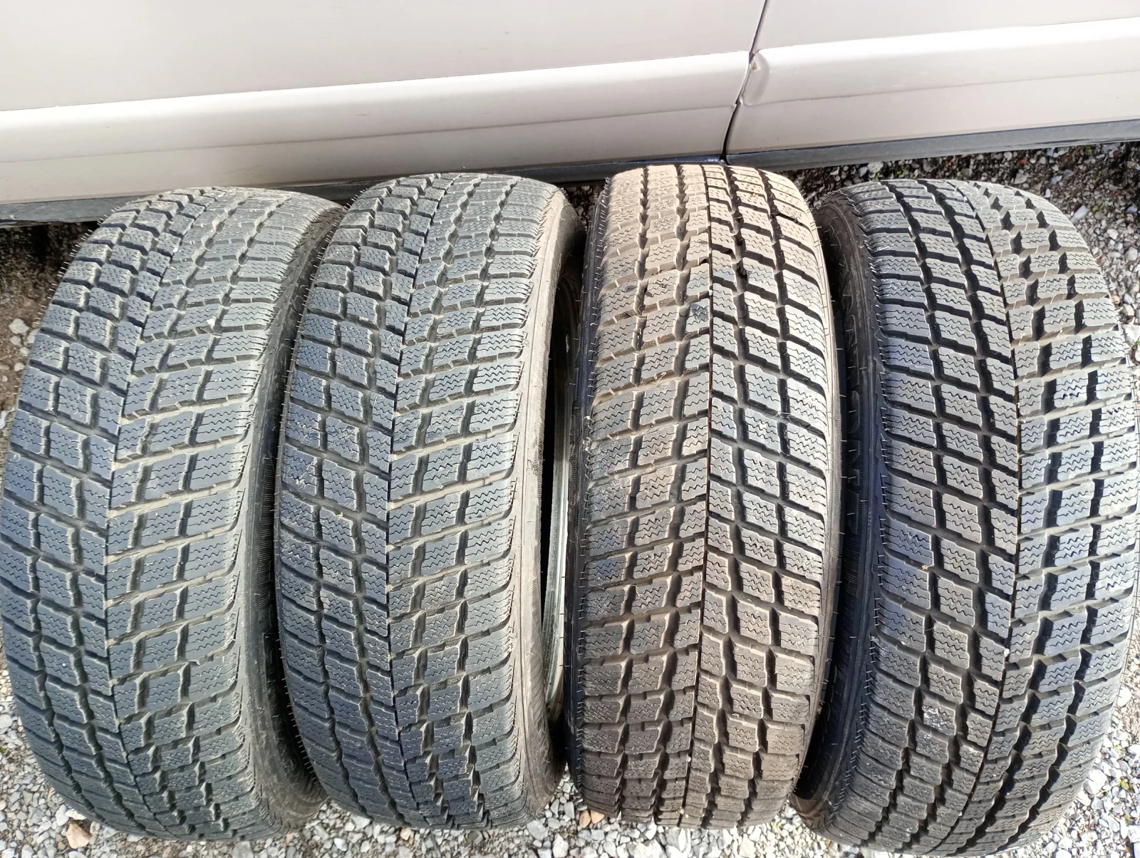 ���� 225/60R18 | Mobile.bg � ����������� 1
