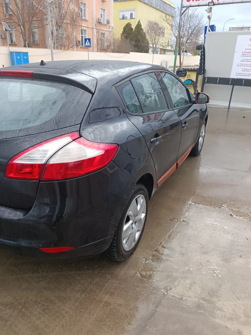 Renault Megane 1.5dci, снимка 5 - Автомобили и джипове - 47148194