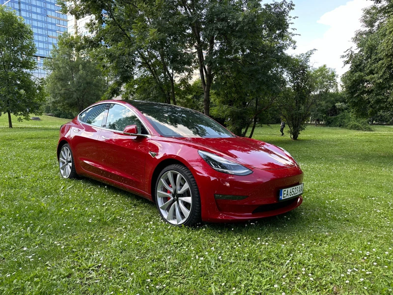 Tesla Model 3 Performance, снимка 4 - Автомобили и джипове - 47304862