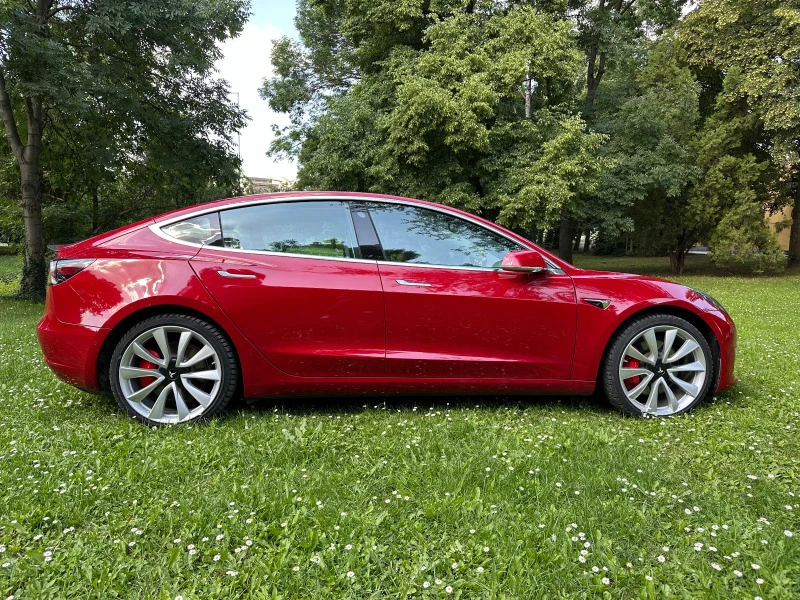 Tesla Model 3 Performance, снимка 5 - Автомобили и джипове - 47304862