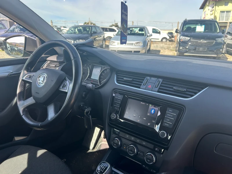 Skoda Octavia 1.4i METAN, снимка 11 - Автомобили и джипове - 47565487