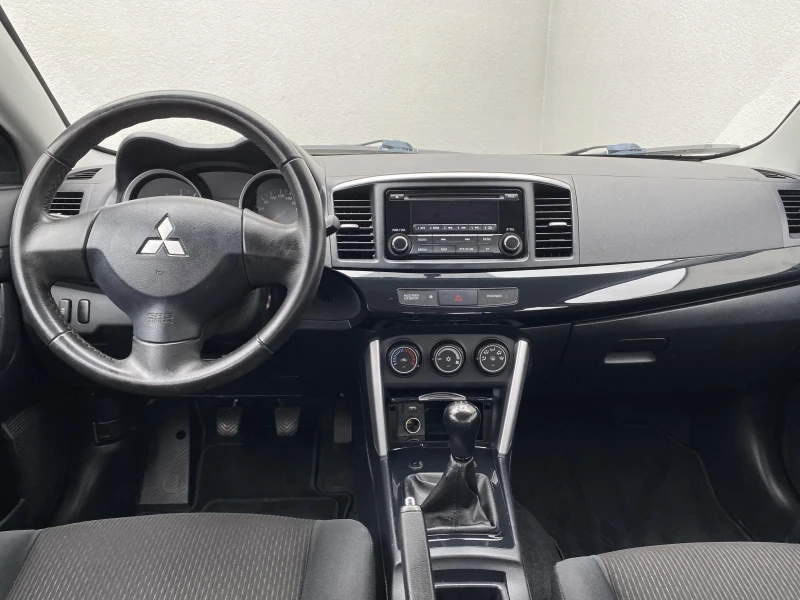 Mitsubishi Lancer 1.6 , снимка 7 - Автомобили и джипове - 48078971