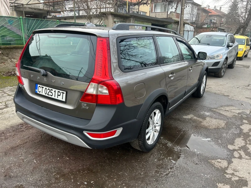 Volvo Xc70 2.4 Д5 4х4, снимка 3 - Автомобили и джипове - 48719144