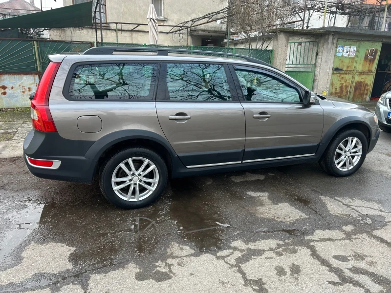 Volvo Xc70 2.4 Д5 4х4, снимка 4 - Автомобили и джипове - 48719144