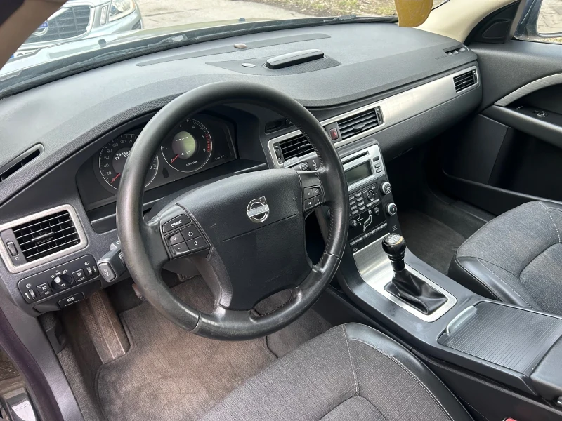 Volvo Xc70 2.4 Д5 4х4, снимка 8 - Автомобили и джипове - 48719144