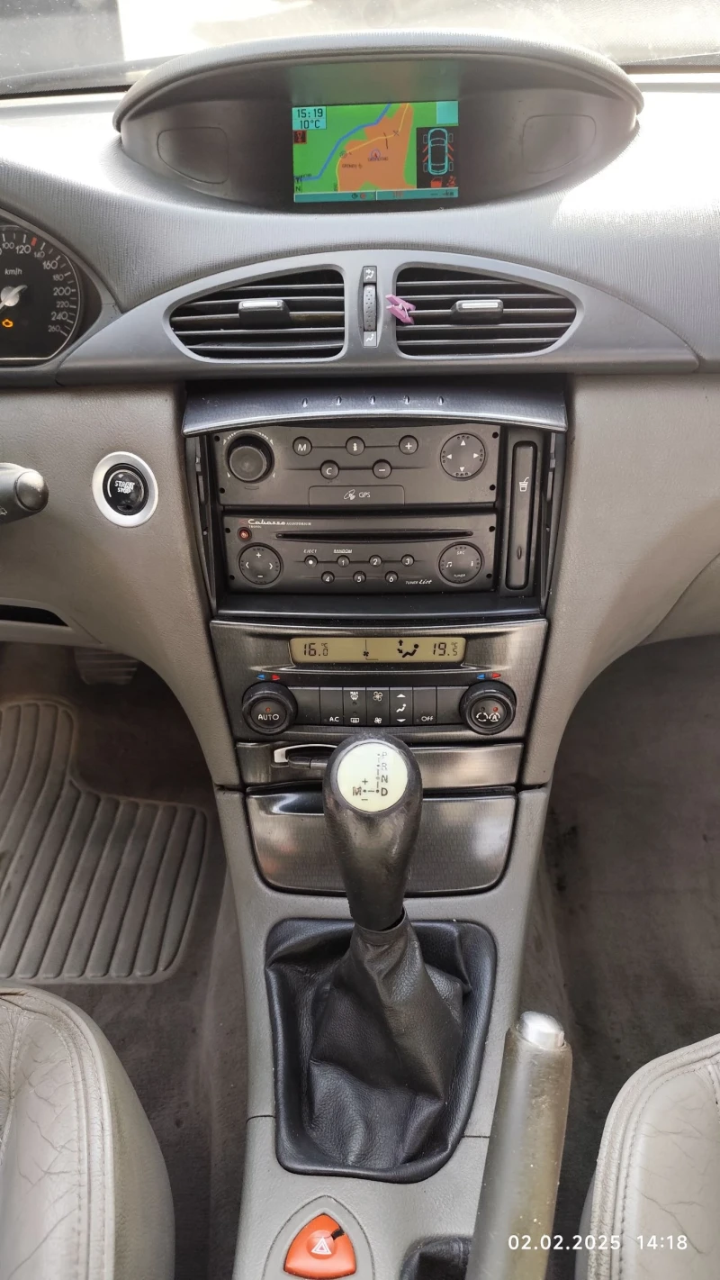 Renault Laguna LATITUDE, снимка 13 - Автомобили и джипове - 48932849