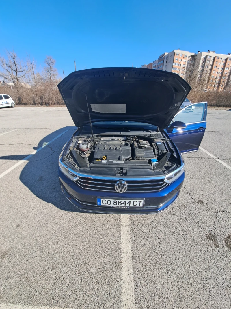 VW Passat, снимка 17 - Автомобили и джипове - 49244637