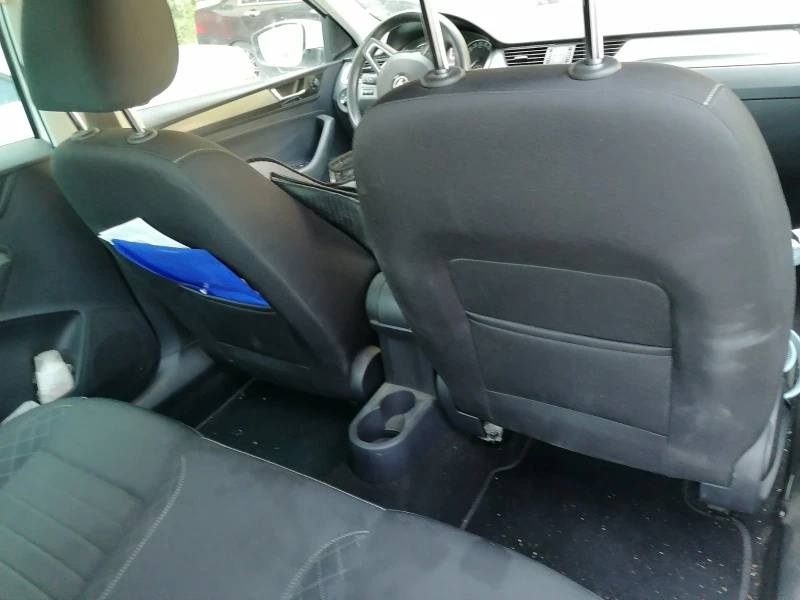 Skoda Rapid, снимка 7 - Автомобили и джипове - 52598491