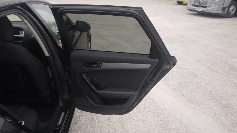 Audi A4, снимка 7 - Автомобили и джипове - 52295974