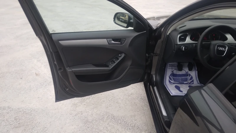 Audi A4, снимка 5 - Автомобили и джипове - 52295974