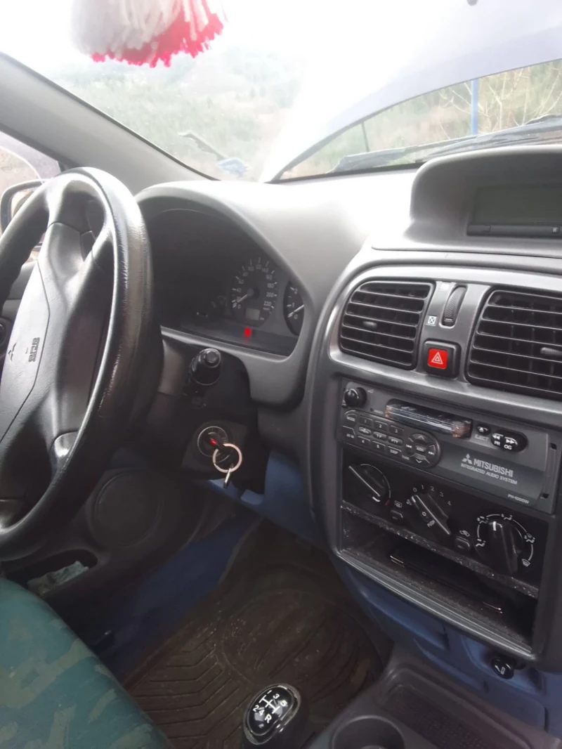 Mitsubishi Space star 1.8 GDI, снимка 8 - Автомобили и джипове - 52974923