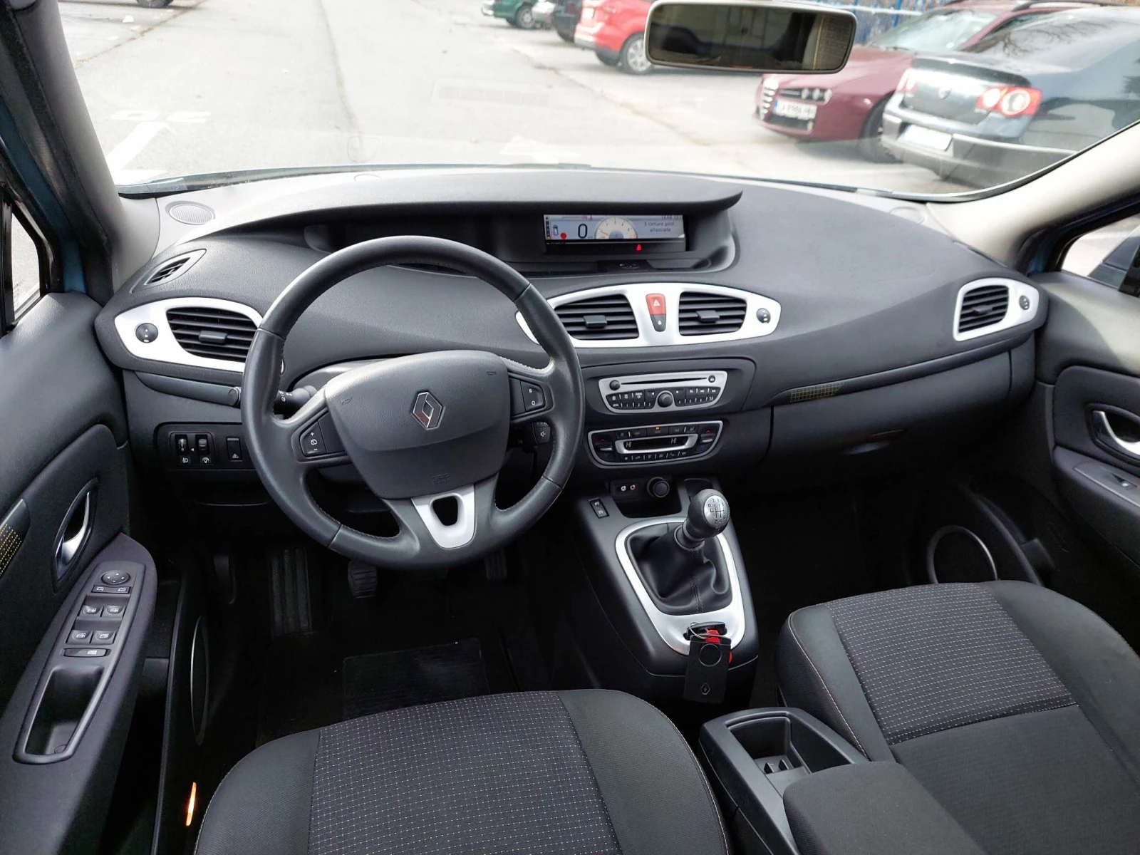 Renault Grand scenic 1,5dci 110ps 7места - изображение 6