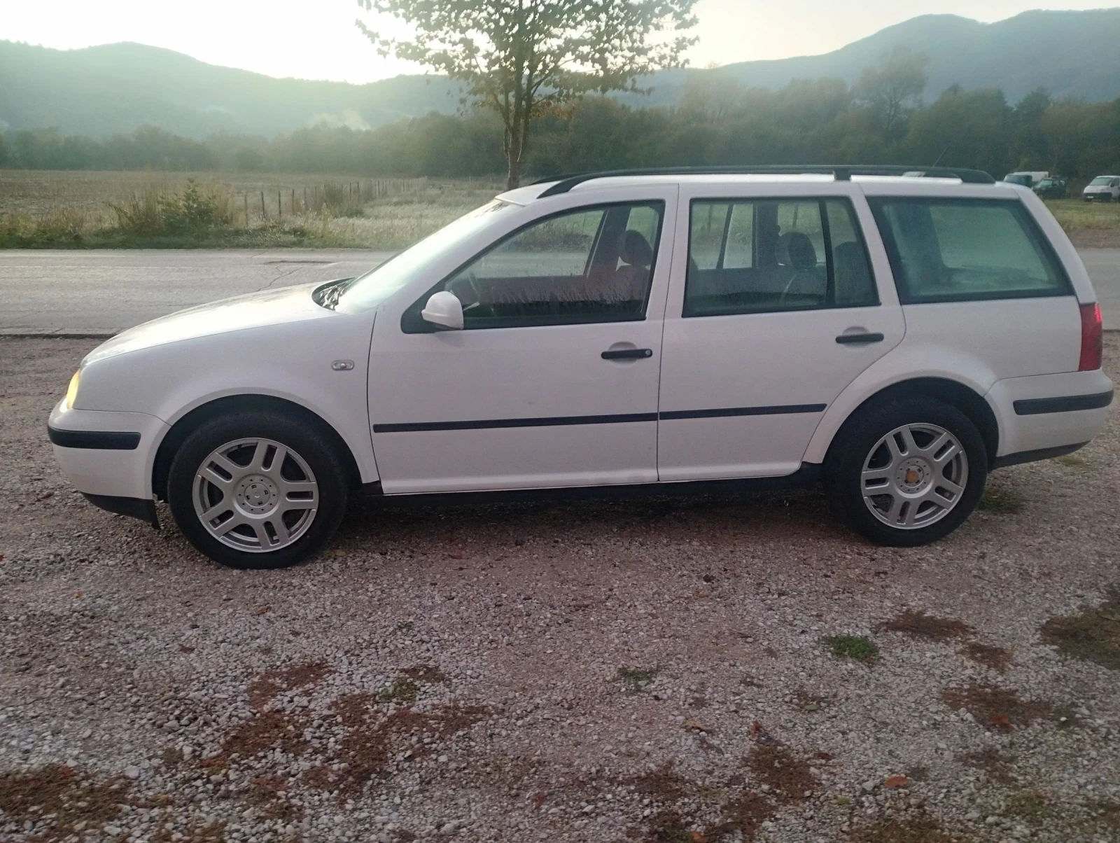 VW Golf 1.9TDi 2005г. Евро 4  - изображение 5