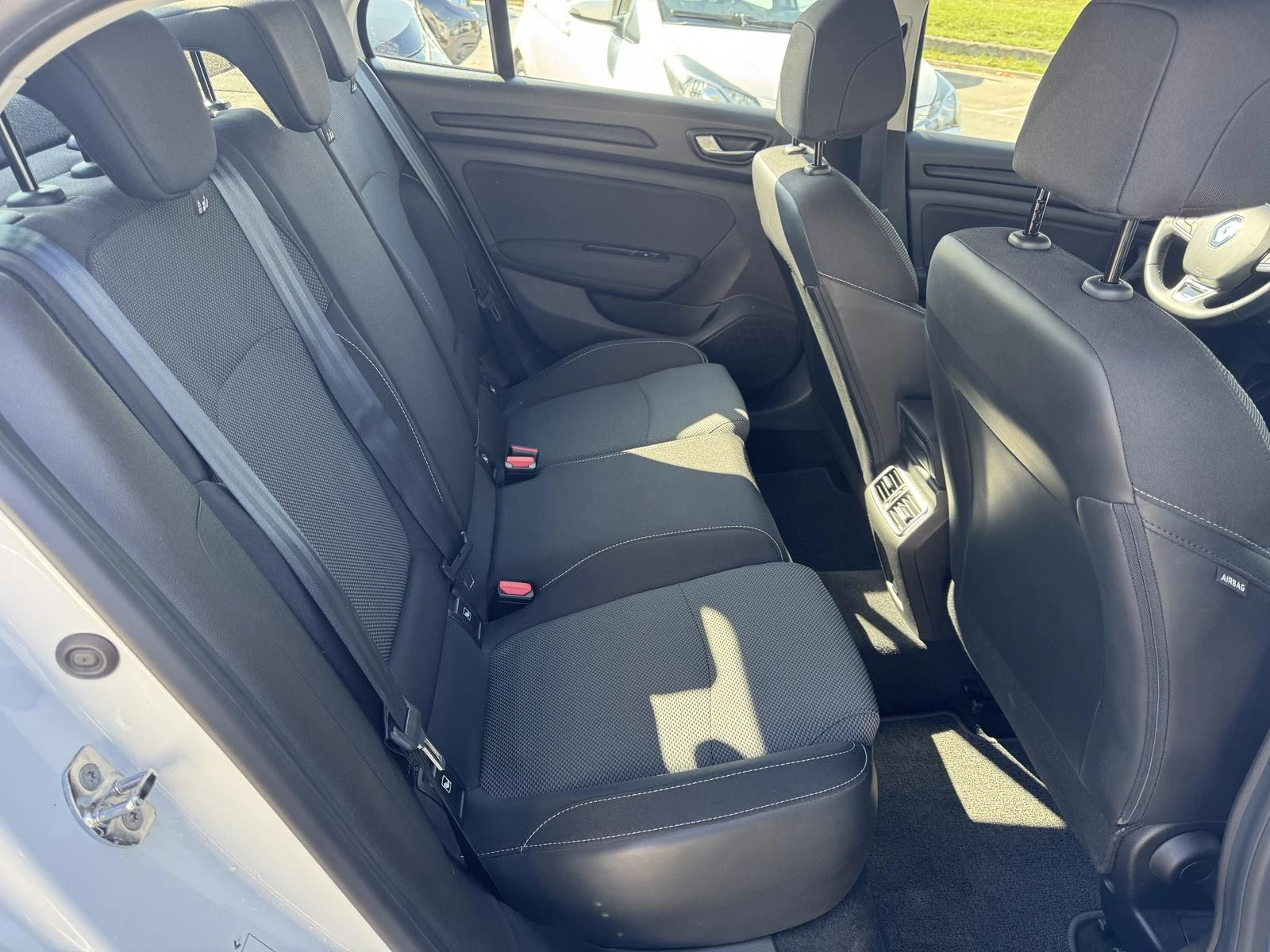Renault Megane 1.3Tci - изображение 10