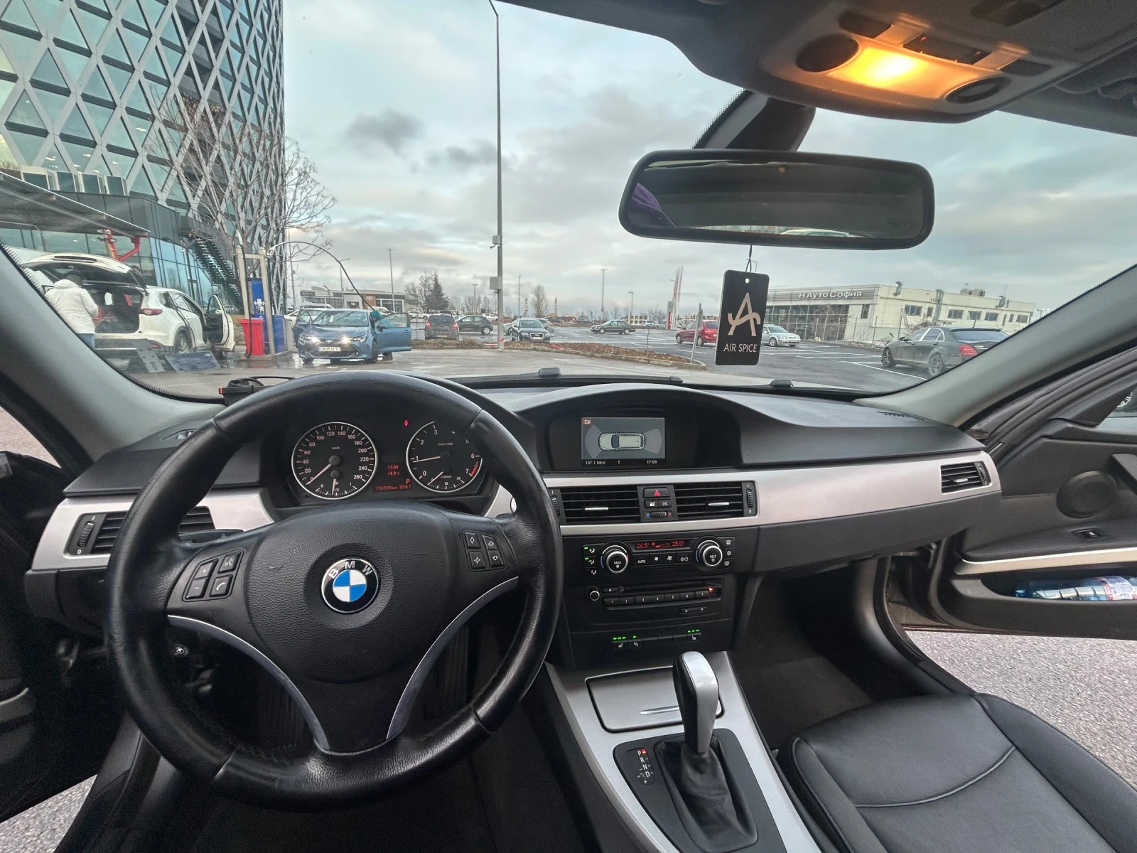 BMW 320 E91 - изображение 8