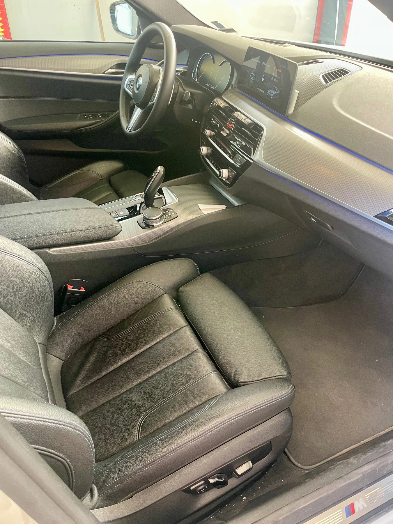 BMW 530 G 30 Xdrive М-пакет, снимка 9 - Автомобили и джипове - 53646655