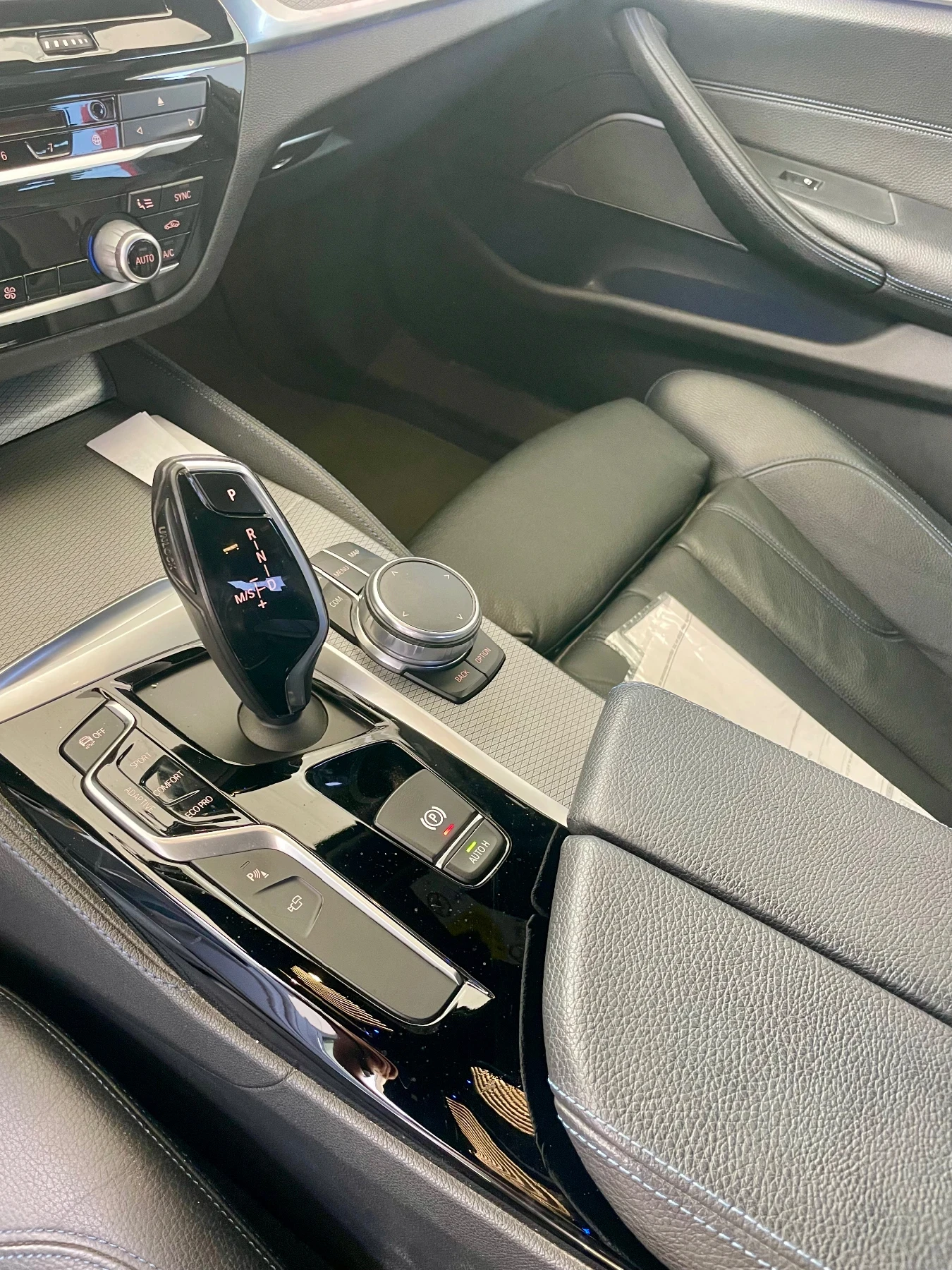 BMW 530 G 30 Xdrive М-пакет, снимка 7 - Автомобили и джипове - 53646655