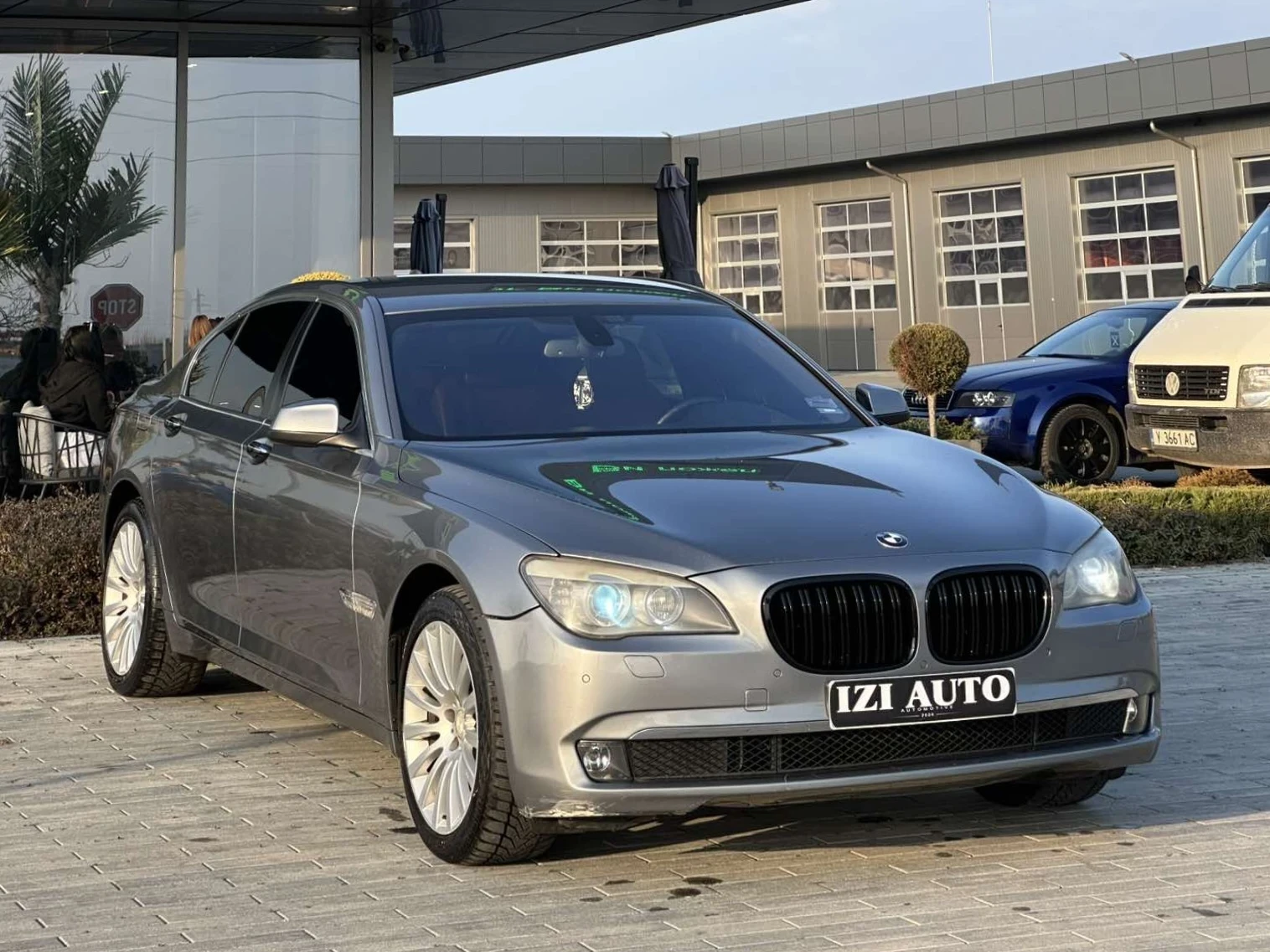 BMW 740 D/XDRIVE/DISTRONIC/BLIND SPOT/SOFT CLOSE/LIZING, снимка 3 - Автомобили и джипове - 53712427